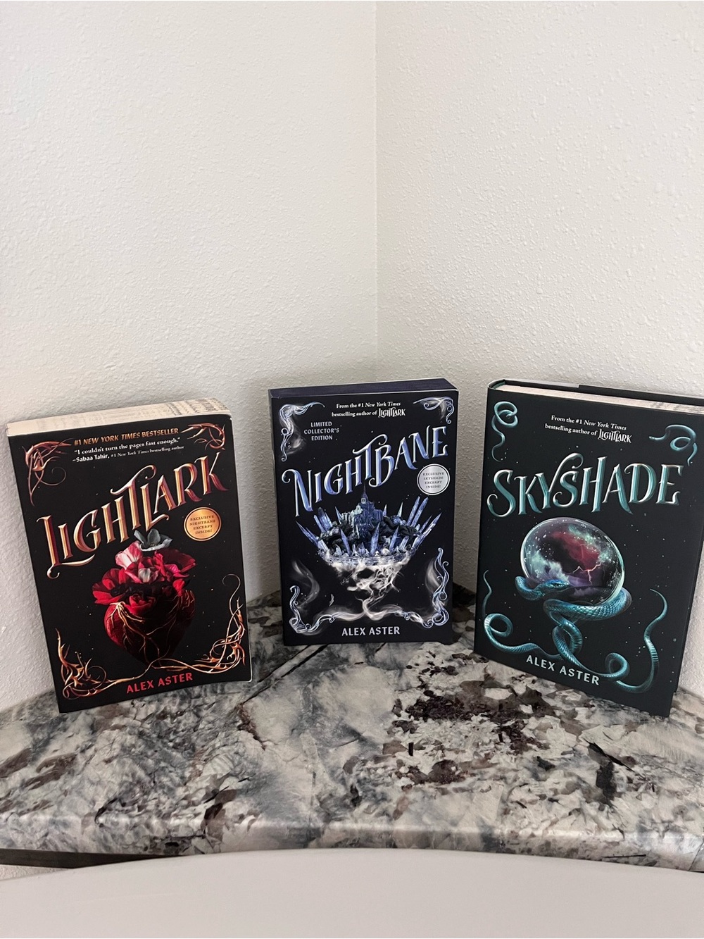Lightlark Saga Book Nightbane Skyshade Alex Aster